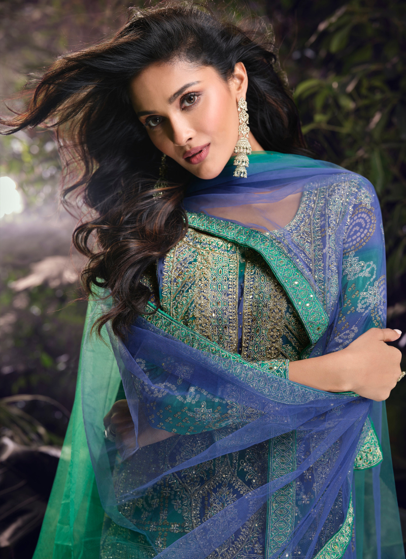 Enjoy online shopping for women and girls with free worldwide shipping.