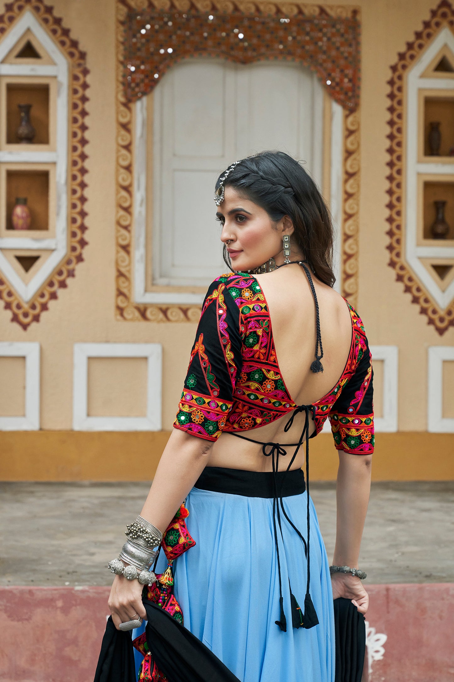 Buy Chaniya Choli online, lehenga choli for Navratri and Diwali