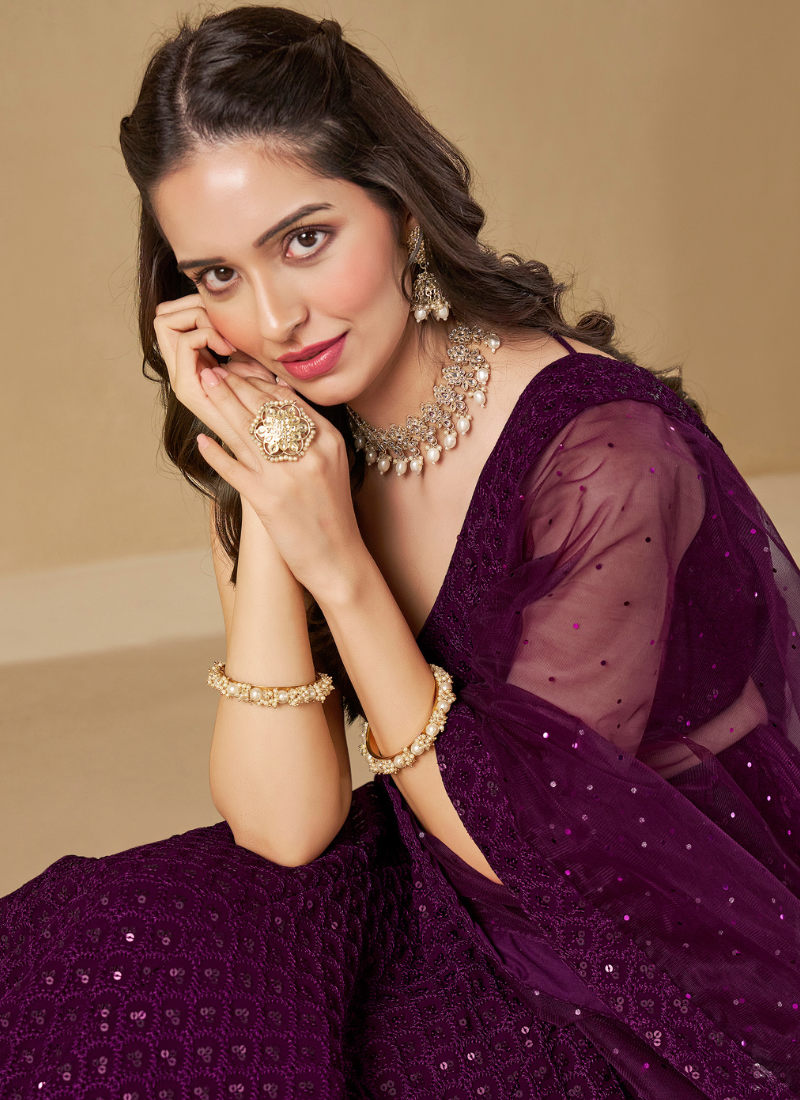 HELP ME TO FIND BOLLYWOOD STYLE LEHENGA CHOLI