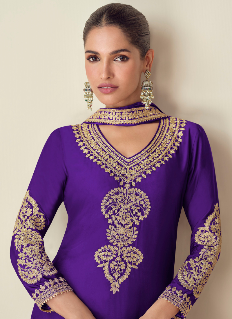 Enjoy online shopping for Pakistani Suit in the UK, USA, and Canada.