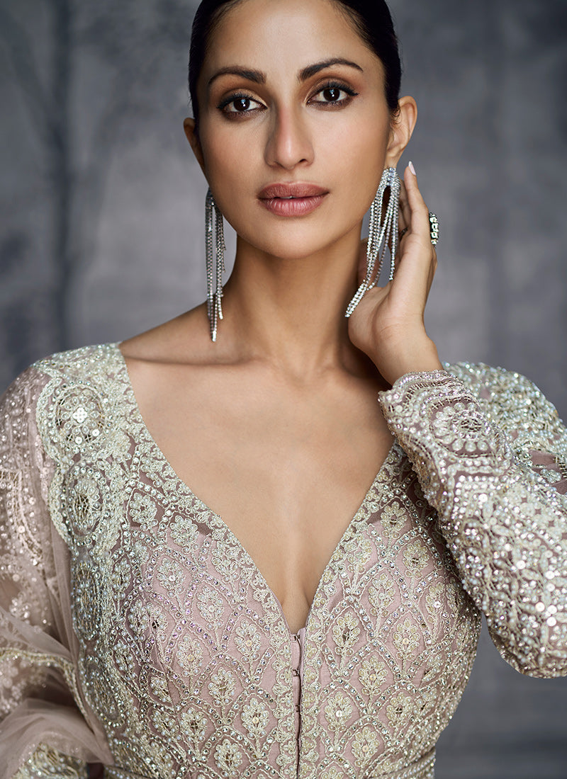 Find Lehenga Choli for Indian weddings and Pakistani festivals.