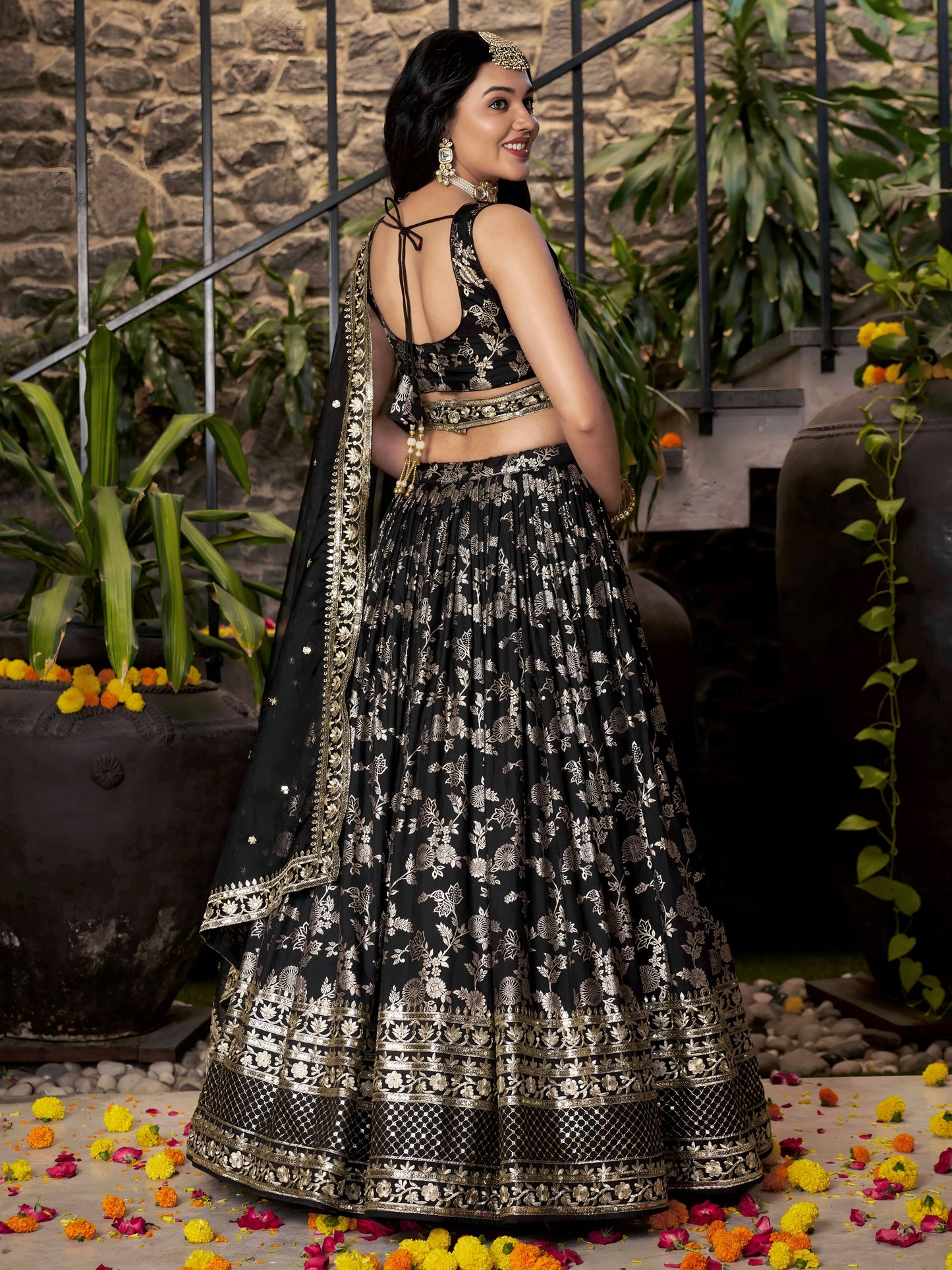 DESIGNER LEHENGA CHOLI NEAR ME