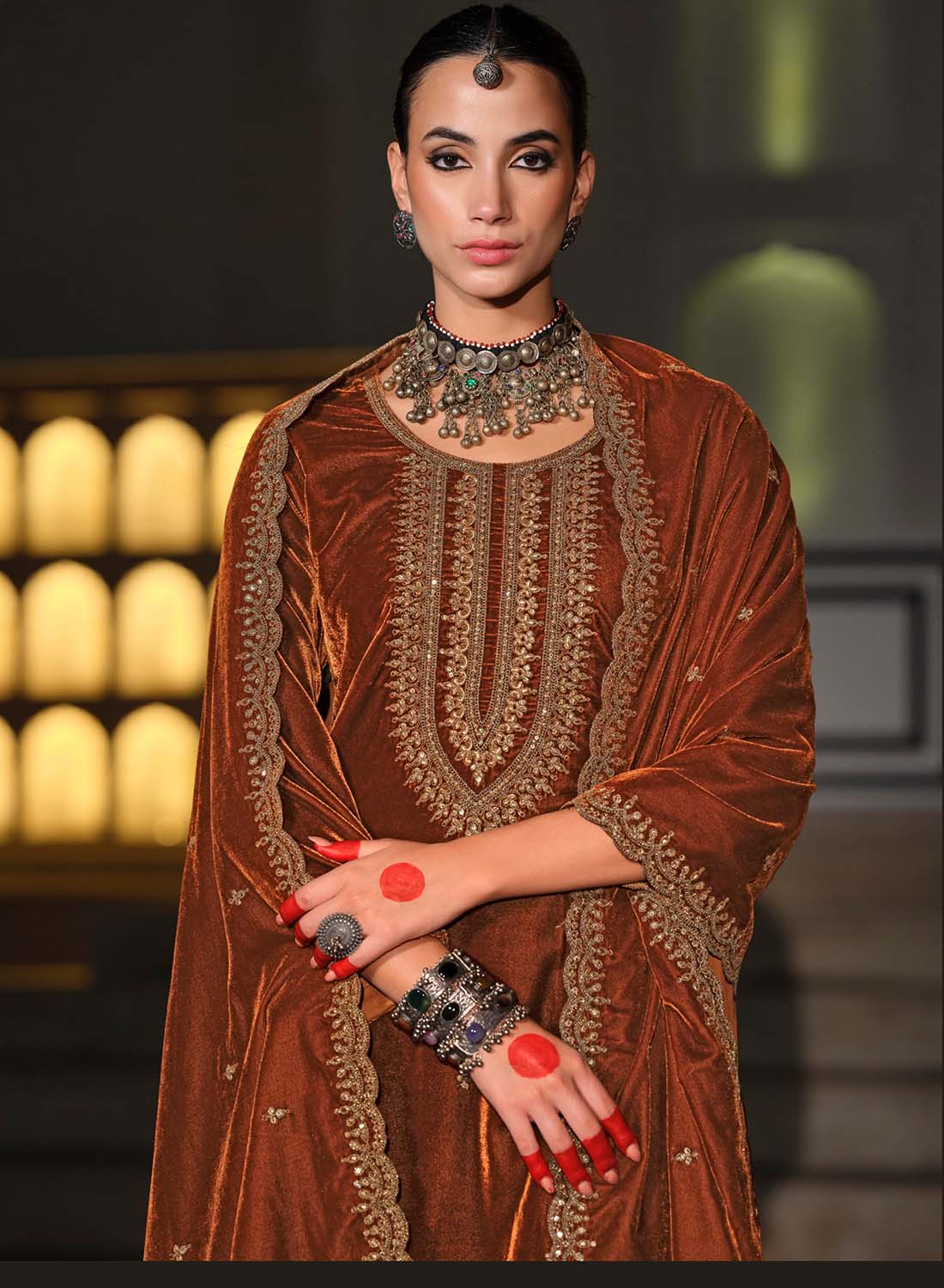 Explore stylish Pakistani Suit for party wear and celebrations