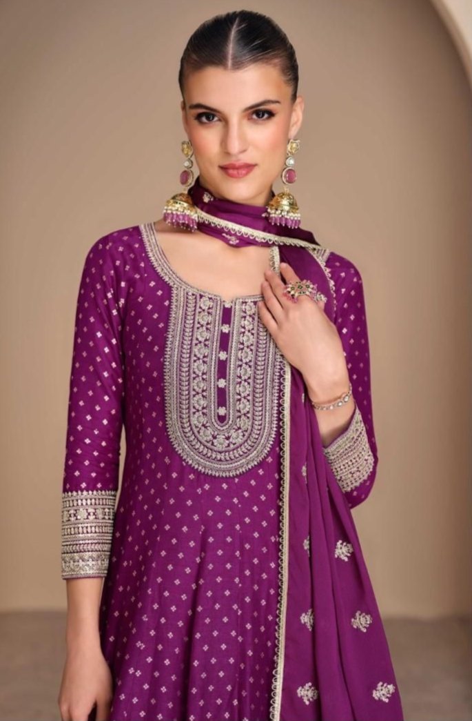 xplore stylish Gown for party wear and celebrations.