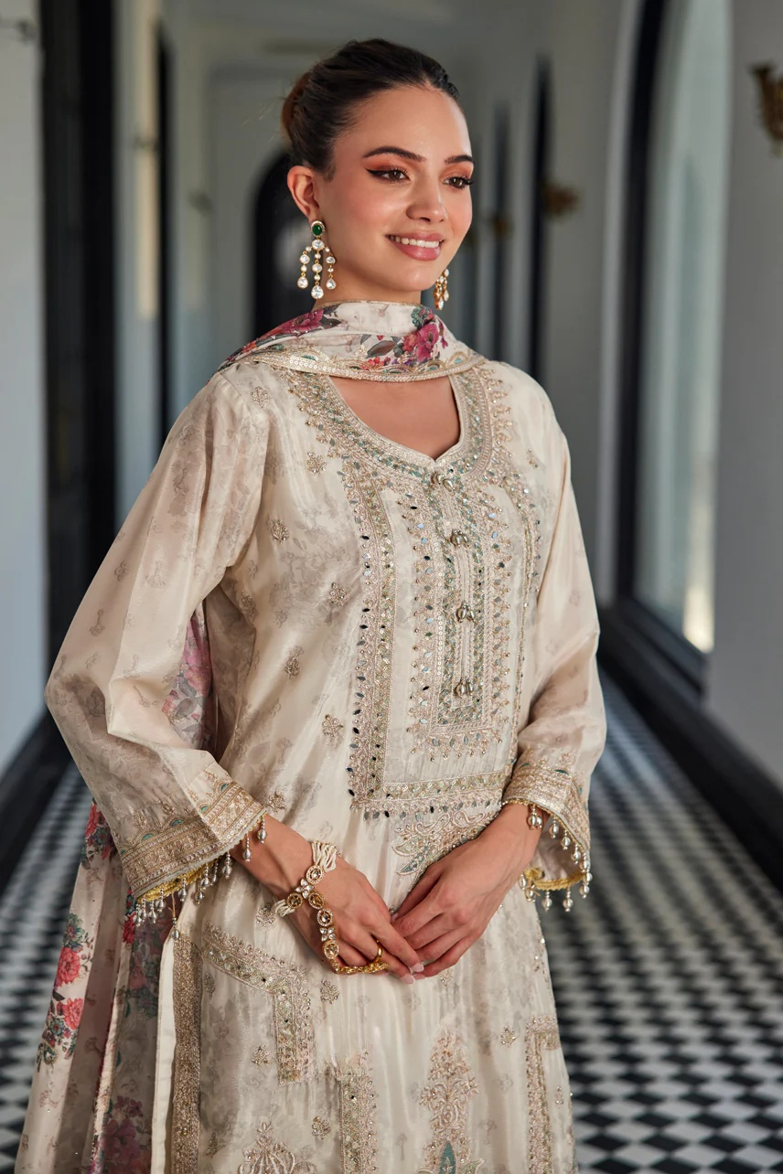 Off-White Floral Embroidered Salwar Kameez with Dupatta – Indian Pakistani Wedding & Festival Wear