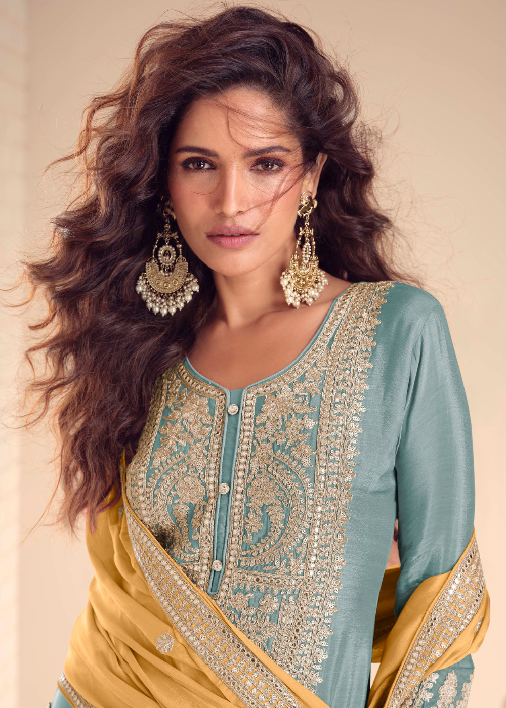 ready to wear farshi suit uk