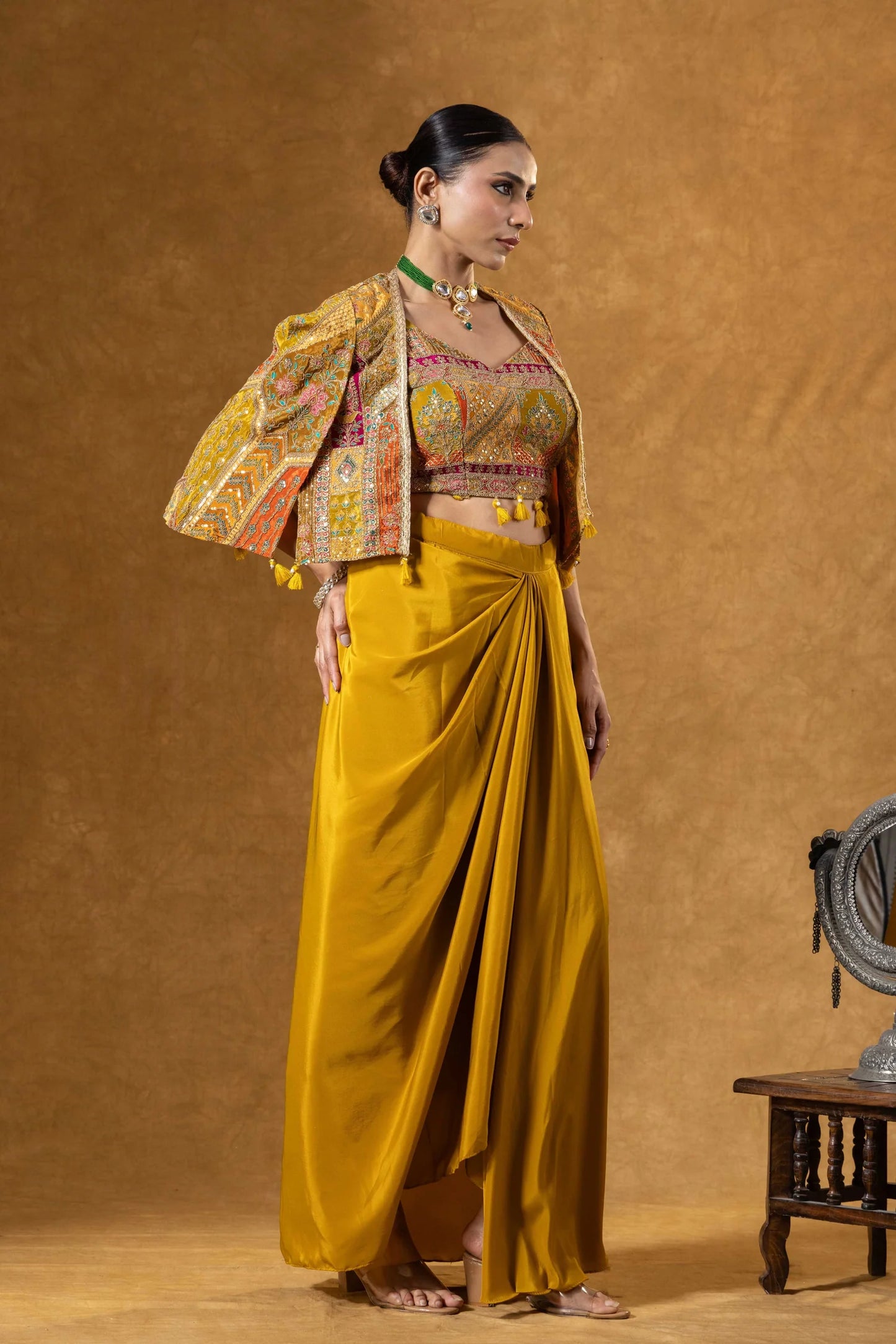 embroidered crop top skirt set online