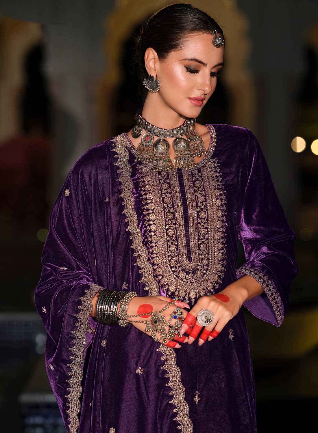 Purple Velvet Embroidery Suit with Dupatta -Perfect for Indian Festival and Pakistani Wedding