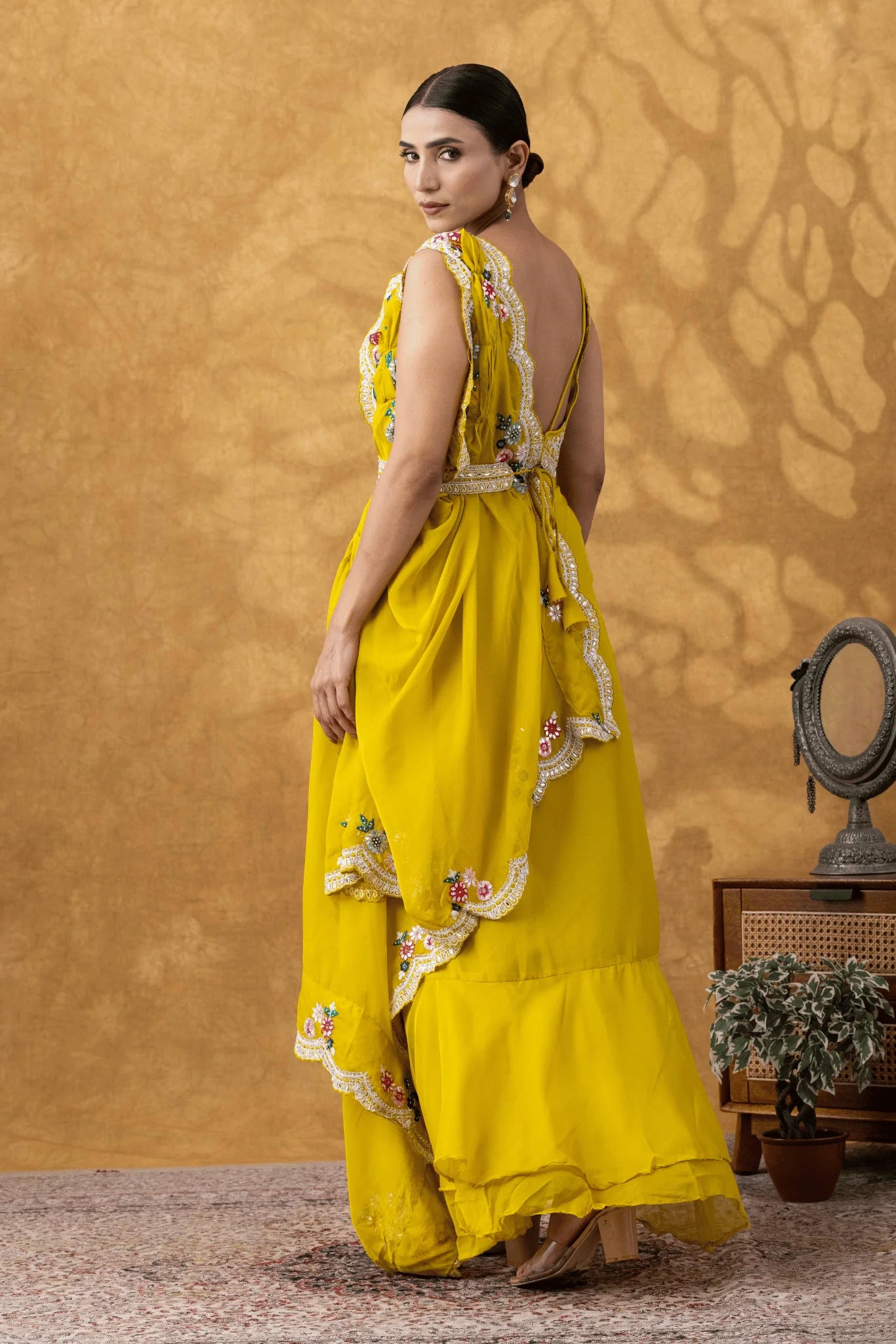 punjabi haldi outfit saree